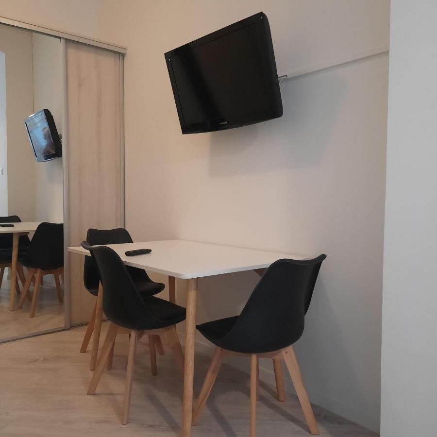 Apartamenty Wikoli เมียนซิดดรอแย ภายนอก รูปภาพ
