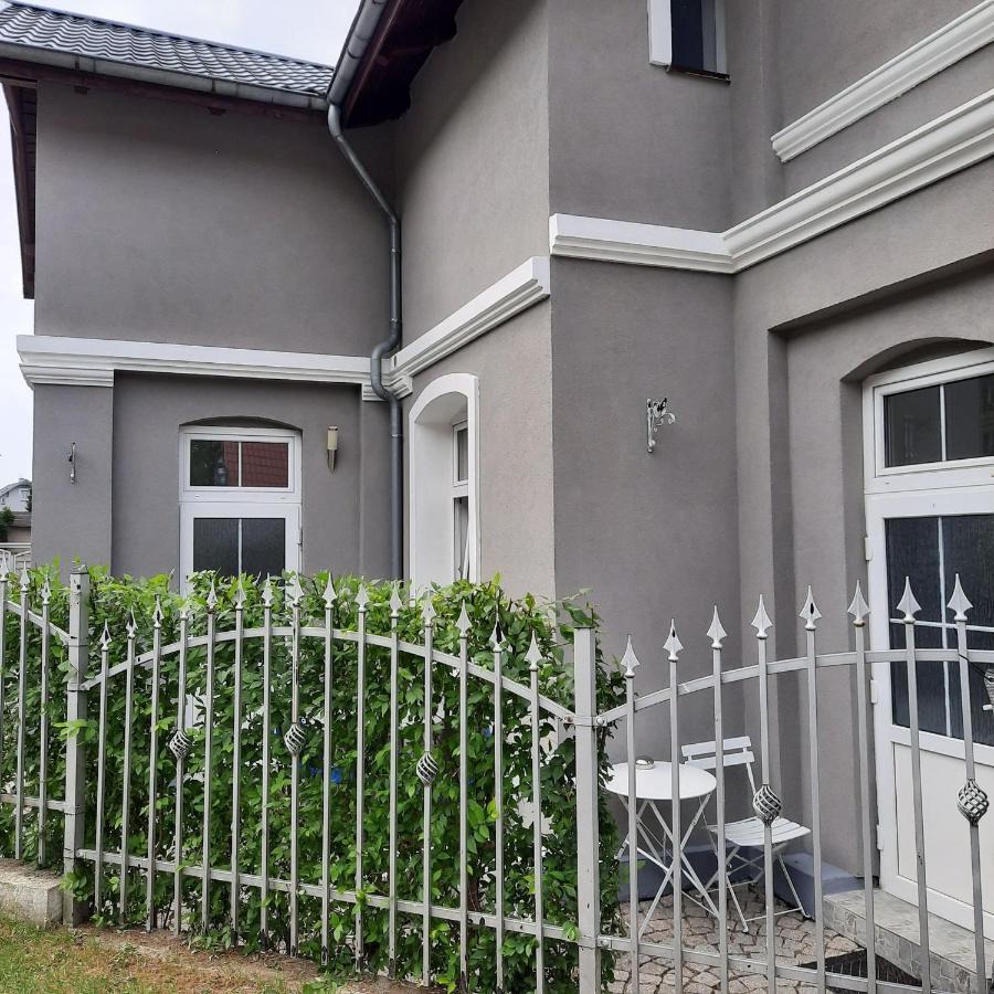 Apartamenty Wikoli เมียนซิดดรอแย ภายนอก รูปภาพ
